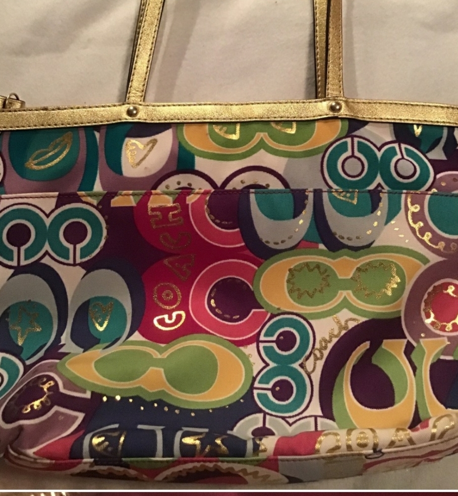 Coach pop graffiti purse